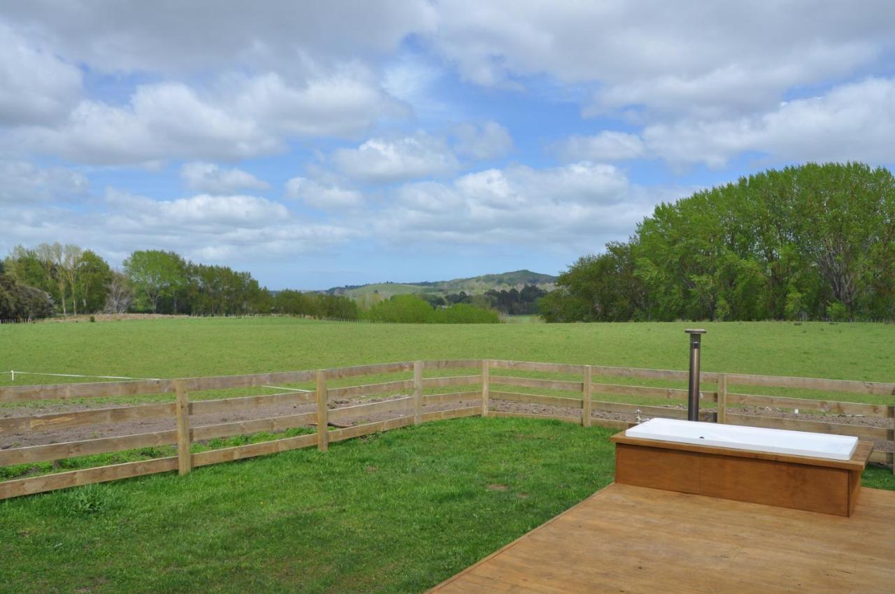 Renagour Cottage - Farmstay With Hot Tub! ワンガヌイ エクステリア 写真