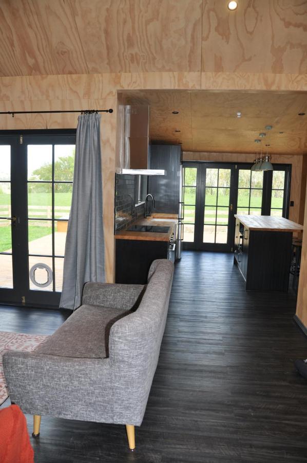 Renagour Cottage - Farmstay With Hot Tub! ワンガヌイ エクステリア 写真